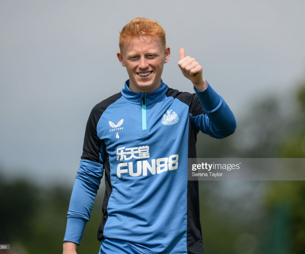 Matty Longstaff joins Aberdeen on loan and signs Newcastle United contract extension