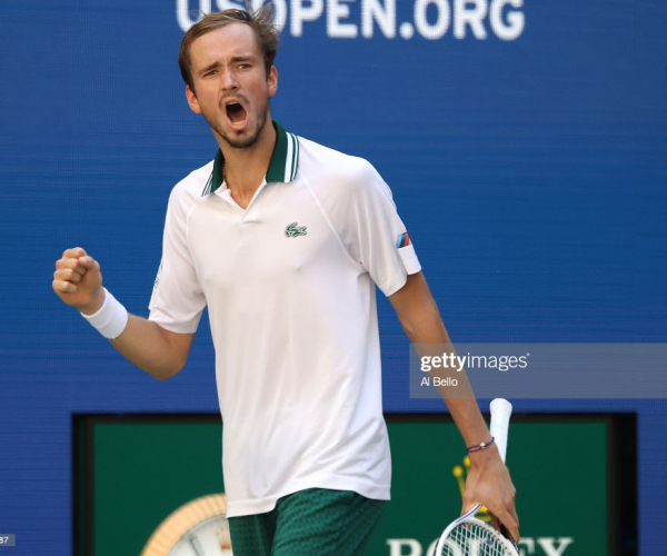 US Open: Daniil Medvedev gets past Botic van de Zandschulp 