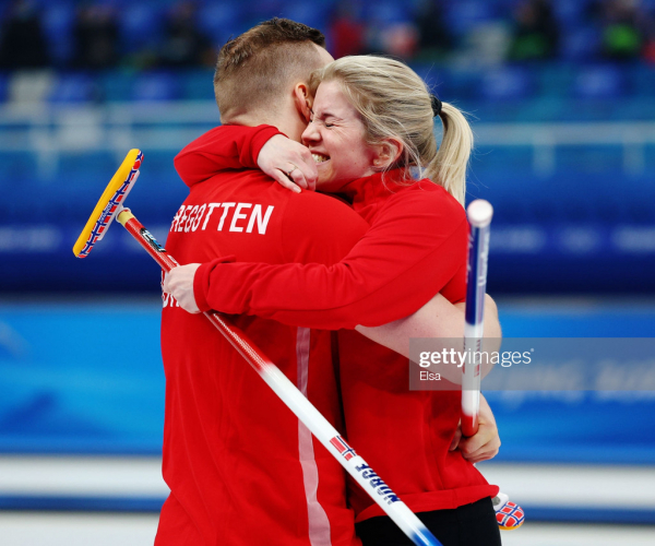 2022 Winter Olympics: Norway edge Great Britain to reach mixed doubles curling gold medal game