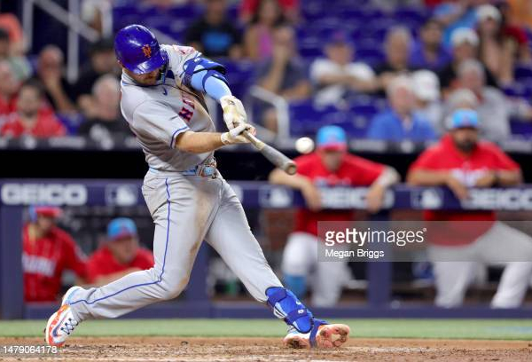 Alonso double keys Mets victory over Marlins