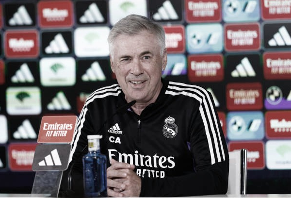 Carlo Ancelotti: "Sí, esperaría al Real Madrid hasta el último día"