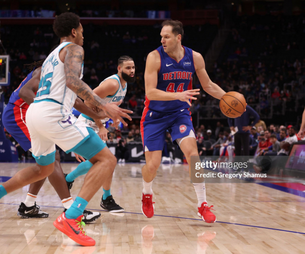 NBA: Detroit Pistons stun the Charlotte Hornets 