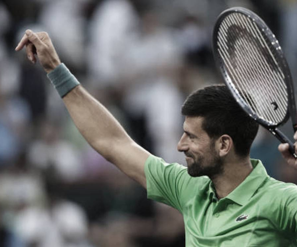 Novak Djokovic regresa a Indian Wells con triunfo, pero cediendo un set