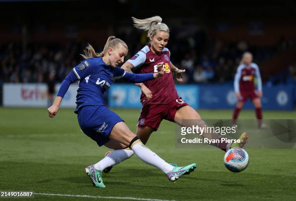 Chelsea 3-0 Aston Villa: Blues return to top of WSL in Emma Hayes's 200th WSL game