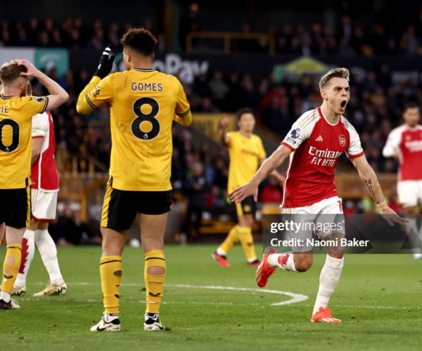 Wolves 0-2 Arsenal: Arsenal go top with win at Molineux