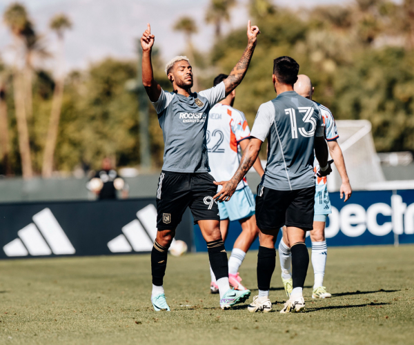 Highlights and goals of Los Angeles Galaxy 3-1 Chicago Fire in Friendly Match