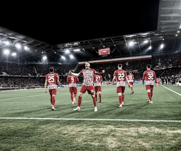 Com gol surpreendente no final, Bayern arranca empata com Freiburg pela Bundesliga