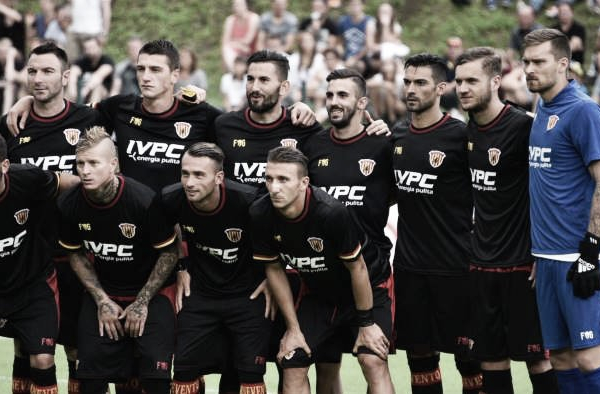 Benevento, Gaginovic risponde a D'Alessandro: è 1-1 contro l'Eintracht Francoforte