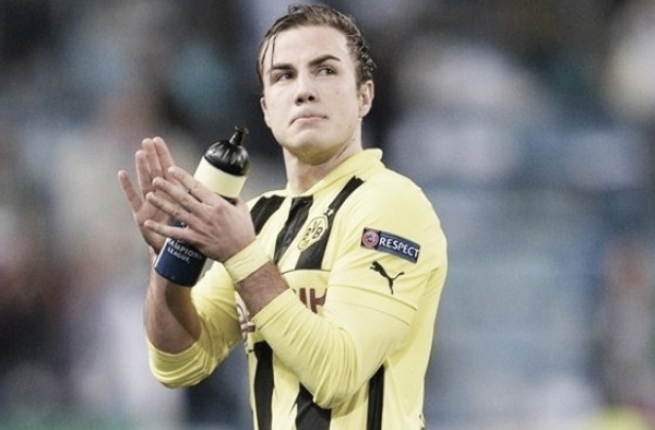 Borussia Dortmund re-sign Mario Götze
