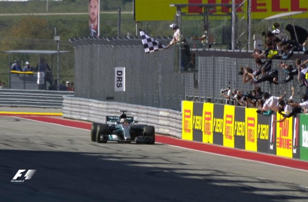 GP Austin - Hamilton vince e regala il titolo costruttori alla Mercedes. Vettel secondo