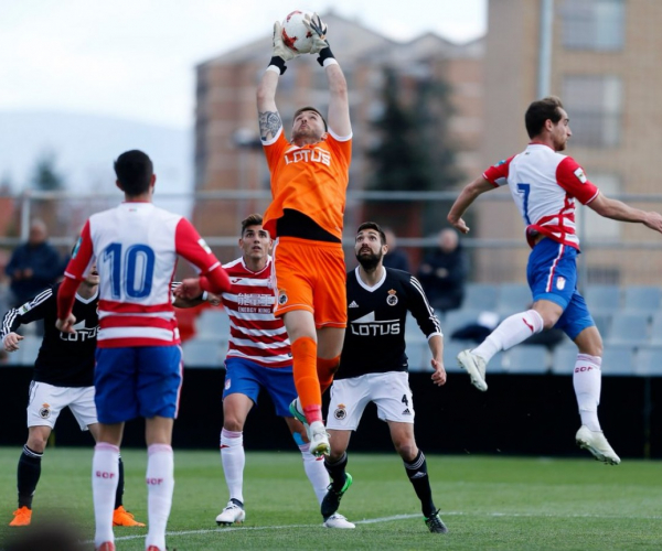 El Granada B rescata otro empate en casa contra el Linense