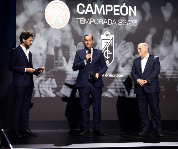 El Granada CF, distinguido por LaLiga como campeón de LaLiga SmartBank 2022/23