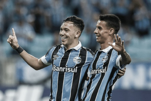 Sem piedade: Grêmio vence e mantém Cruzeiro no Z-4 faltando uma rodada para o fim