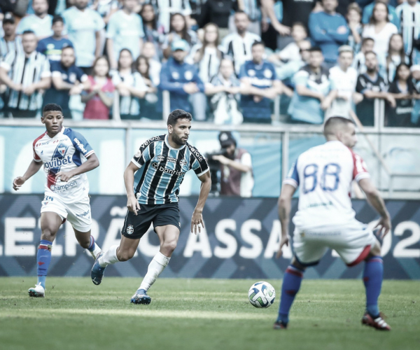 Em jogo intenso, Grêmio e Fortaleza empatam sem gols pelo Brasileiro