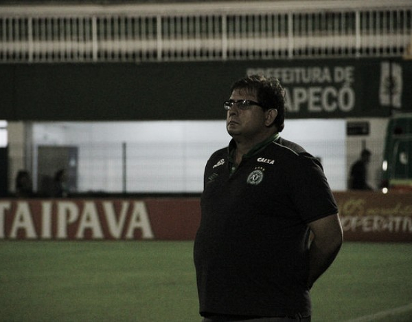 Guto Ferreira admite jogo ruim da Chapecoense, mas destaca: "Mostramos competência"