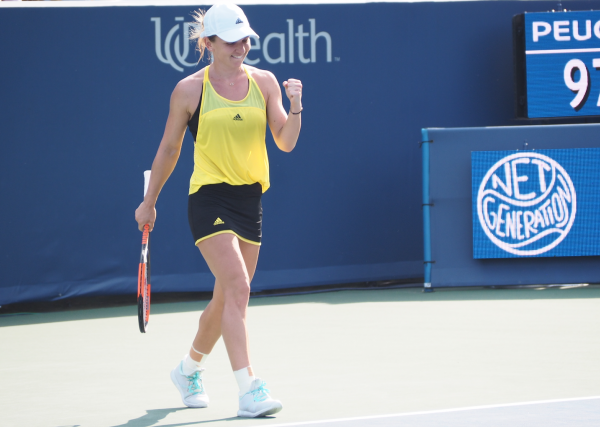 WTA Cincinnati: Simona Halep races into final