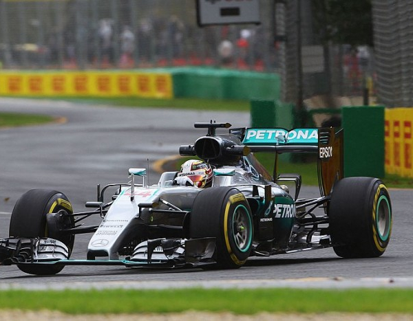 F1, Hamilton torna re della pole