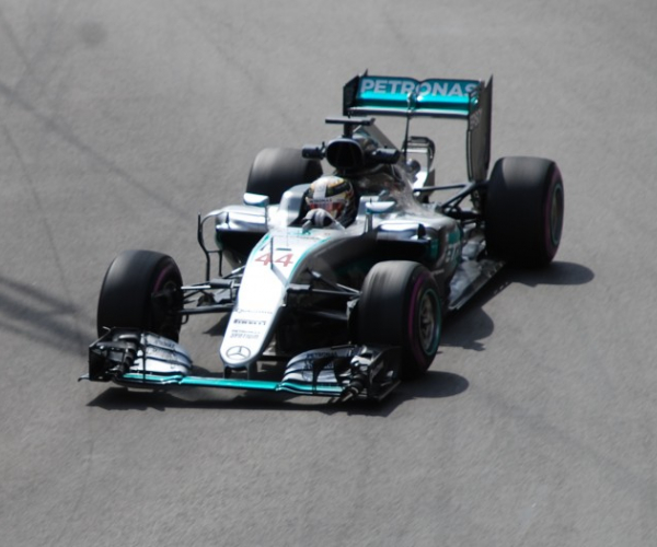 F1, problemi anche per Hamilton, sostituita la PU. Dalla prossima scatterà la penalità