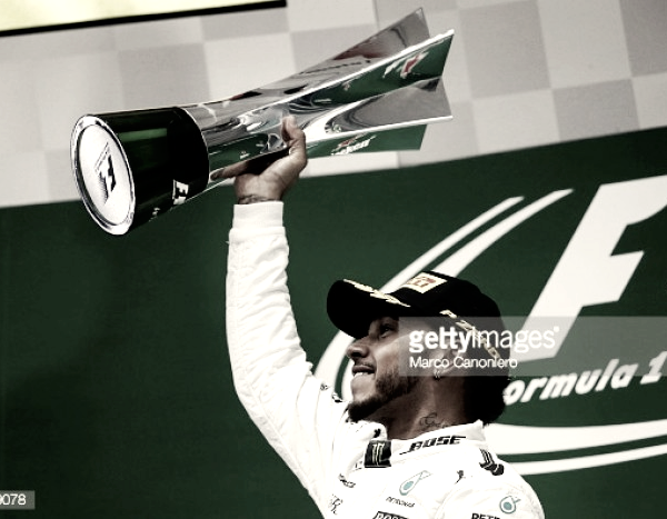 Lewis Hamilton vence o Grande Prémio da China