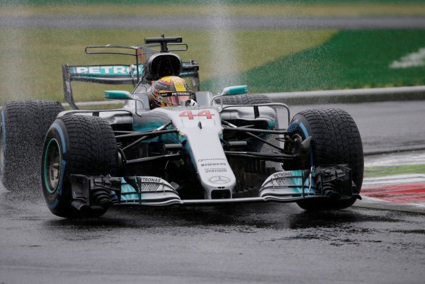 Gp di Monza, Hamilton: "Una pole bellissima, sono molto contento"