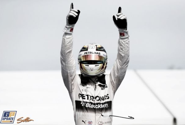 Lewis Hamilton vuelve a lo más alto del cajón