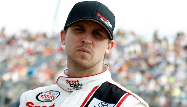 Despite Tearing ACL, Denny Hamlin Will Race On In Chase