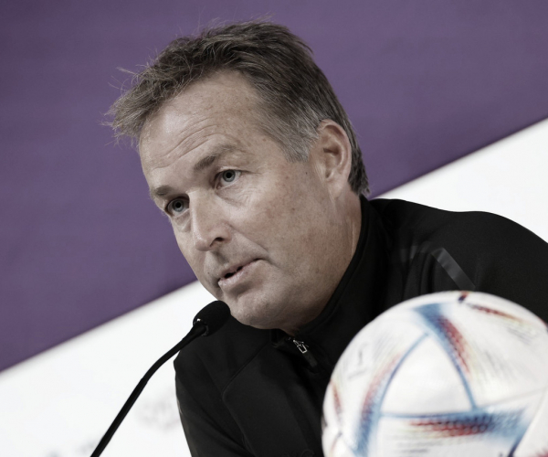 Kasper
Hjulmand assume culpa por eliminação precoce da Dinamarca na Copa do Mundo
