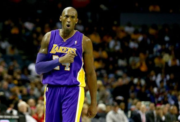 Un super Bryant trascina i Lakers, il "Mago" risolleva i Knicks