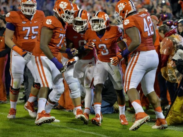 Clemson Tigers Look to Remain Perfect Against North Carolina Tar Heels In ACC Championship Game