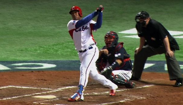 Philadelphia Phillies "Strong Contenders" For Cuban Outfielder Yasmany Tomas