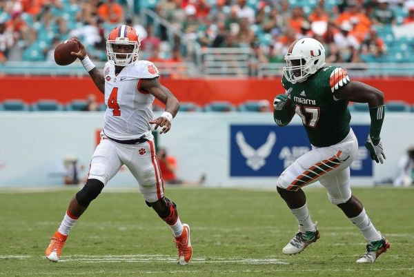 6th Ranked Clemson Tigers Make Statement With 58-0 Victory Over Miami Hurricanes