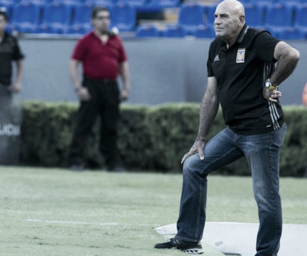 Osvaldo Batocletti desea Final Regia en la Liga Femenil