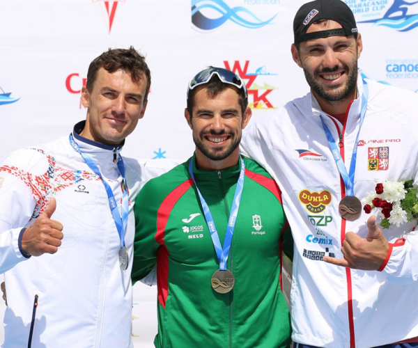 Fernando Pimenta conquista duas medalhas de ouro