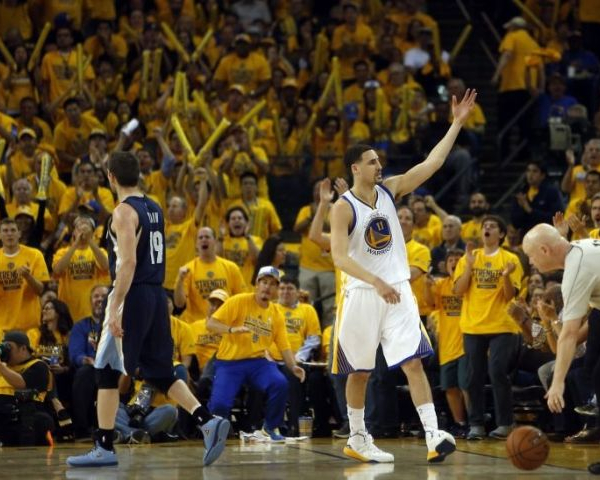 Stephen Curry And Golden State Warriors Cruise By Memphis Grizzlies In Game 1