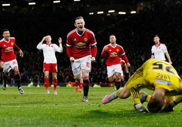 FA Cup, capitan Rooney alla riscossa: il Manchester United la spunta nel finale (1-0)