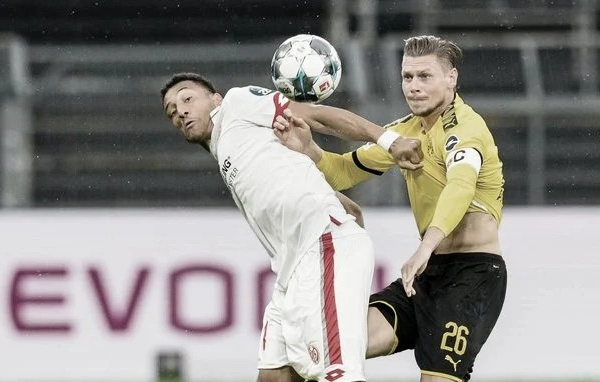 Desmotivado, Dortmund perde a cabeça e é derrotado pelo
Mainz