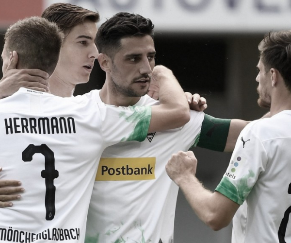 Mönchengladbach vence Parderborn, ultrapassa Leverkusen e volta ao G-4 na penúltima rodada