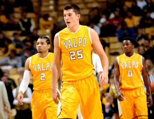 Back On The Beating Path: Valparaiso Crusaders March Through Northern Kentucky Norse