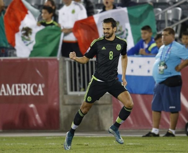 Mexican National Team: Paul Aguilar Out, Raul Lopez In