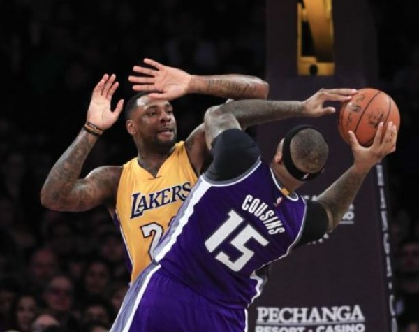 NBA - Cousins ne realizza 40 ed i Kings passano di misura sui Lakers