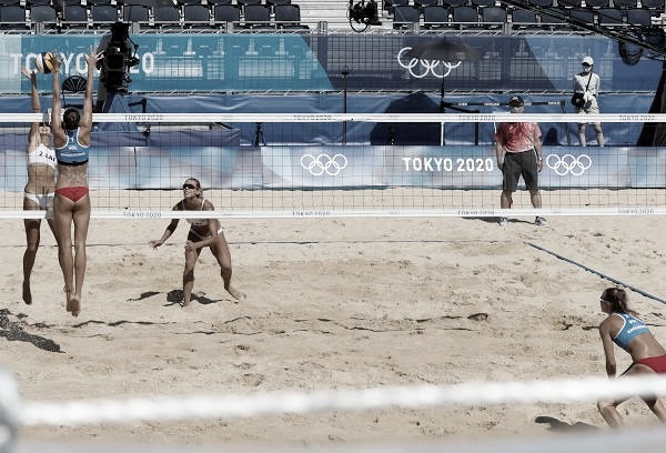 Melhores momentos Graudina/Kravcenoka (LET) x Bansley/Brandie (CAN) no vôlei de praia feminino nas Olimpíadas (2-1)