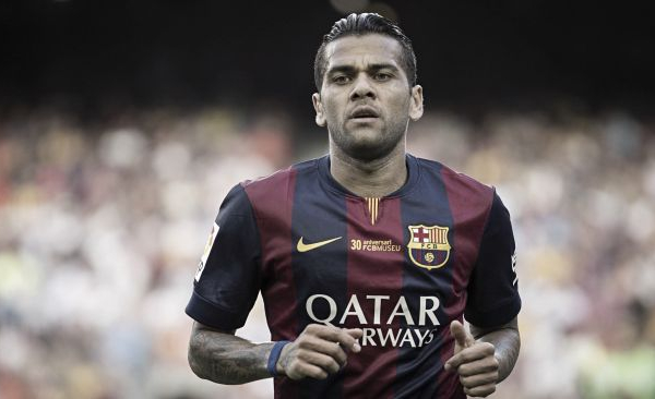 Milan offer contract to Dani Alves