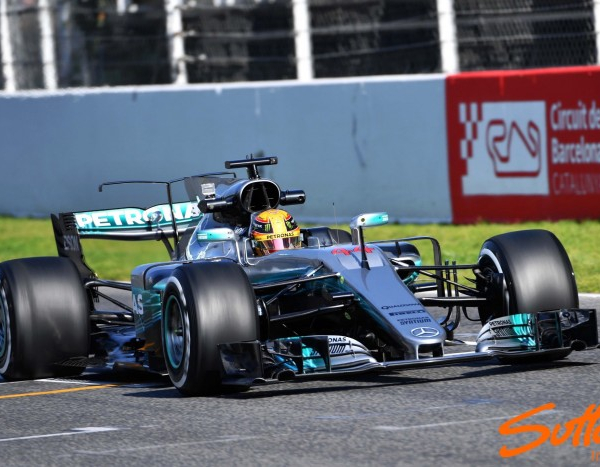 Barcelona testing day one: Hamilton fastest from Vettel