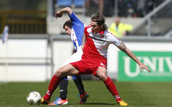 Un solitario gol de Van Der Gun le da el triunfo al Utrecht