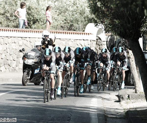 Giro d'Italia - étape 2 : Sky remporte le chrono