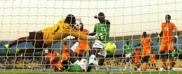 Togo cumple y accede a cuartos de final