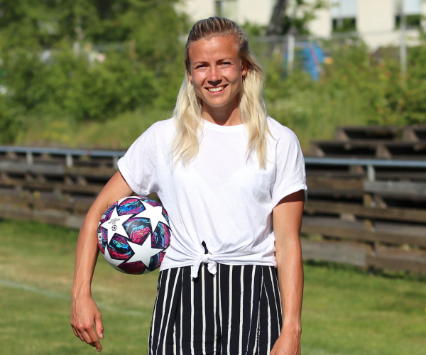 'I was a late bloomer' - new FC Bayern München signing Hanna Glas talks about her career and what she wants for the future