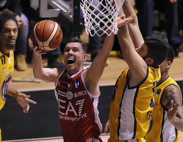 Lega Basket - Torino torna alla vittoria contro Milano (71-59)