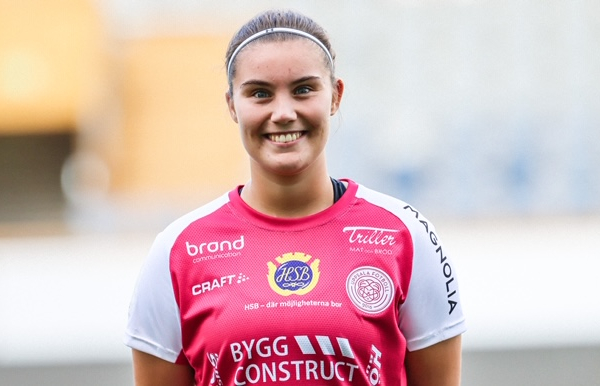 'When I got the chance, I didn’t hesitate for one second' - Icelandic defender Anna Rakel Pétursdóttir talks about her time in Uppsala and Damallsvenskan injury worries