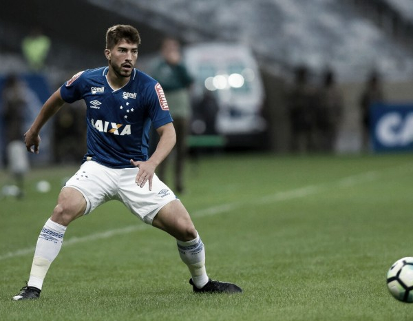 Lucas Silva comenta 'procuras do futebol brasileiro', mas prega foco em cumprir contrato com Cruzeiro